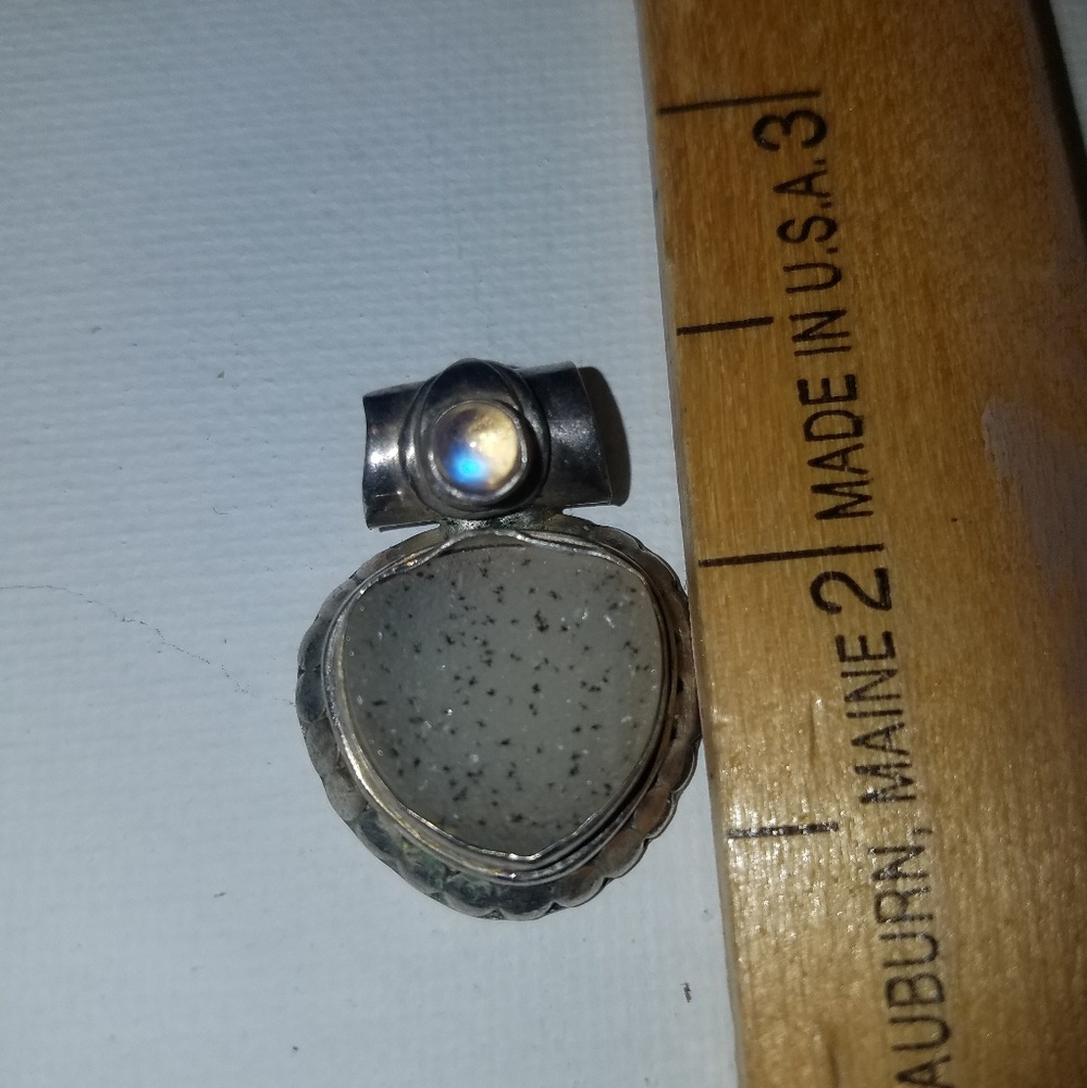 Durzy quartz pendant marked .925 moonstone